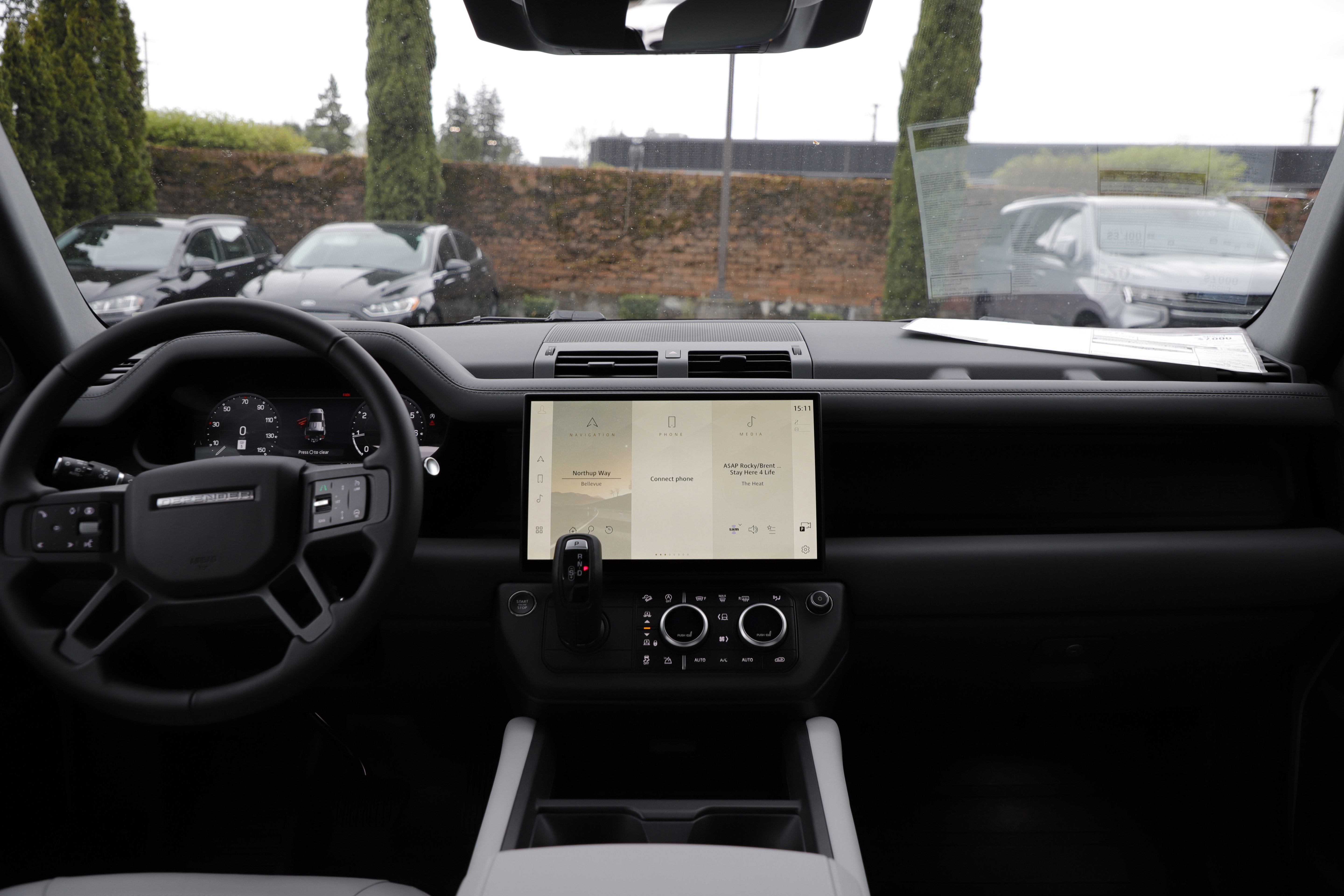 New 2026 Land Rover Defender 110 X-Dynamic SE image 14