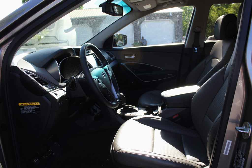 Used 2014 Hyundai Santa Fe Sport w/ Technology Package 04 FWD image 27