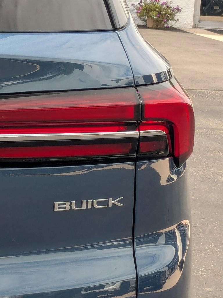 New 2025 Buick Enclave Preferred image 27