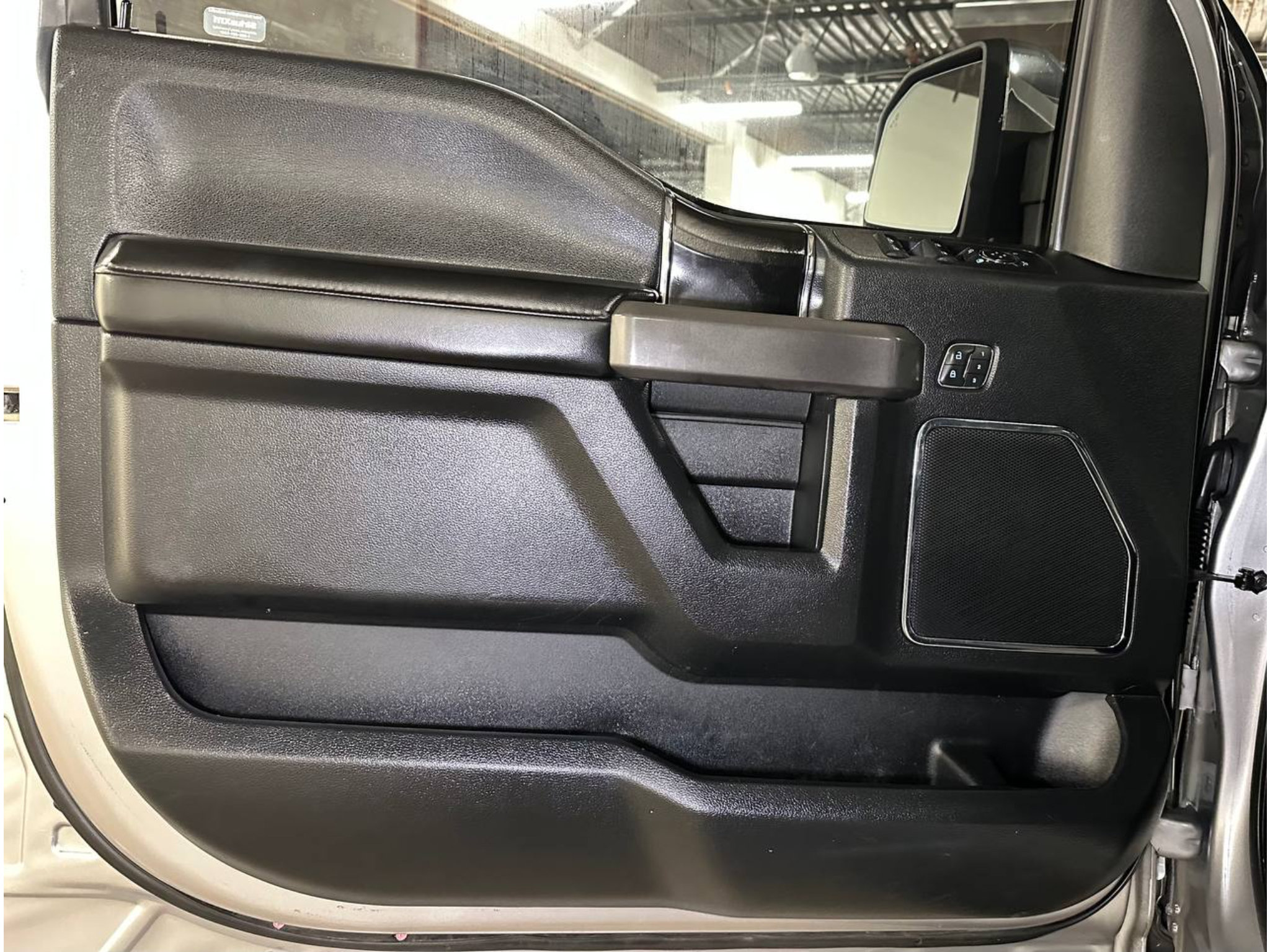 Used 2020 Ford F150 Platinum w/ Equipment Group 701A Luxury AWD/4WD image 18
