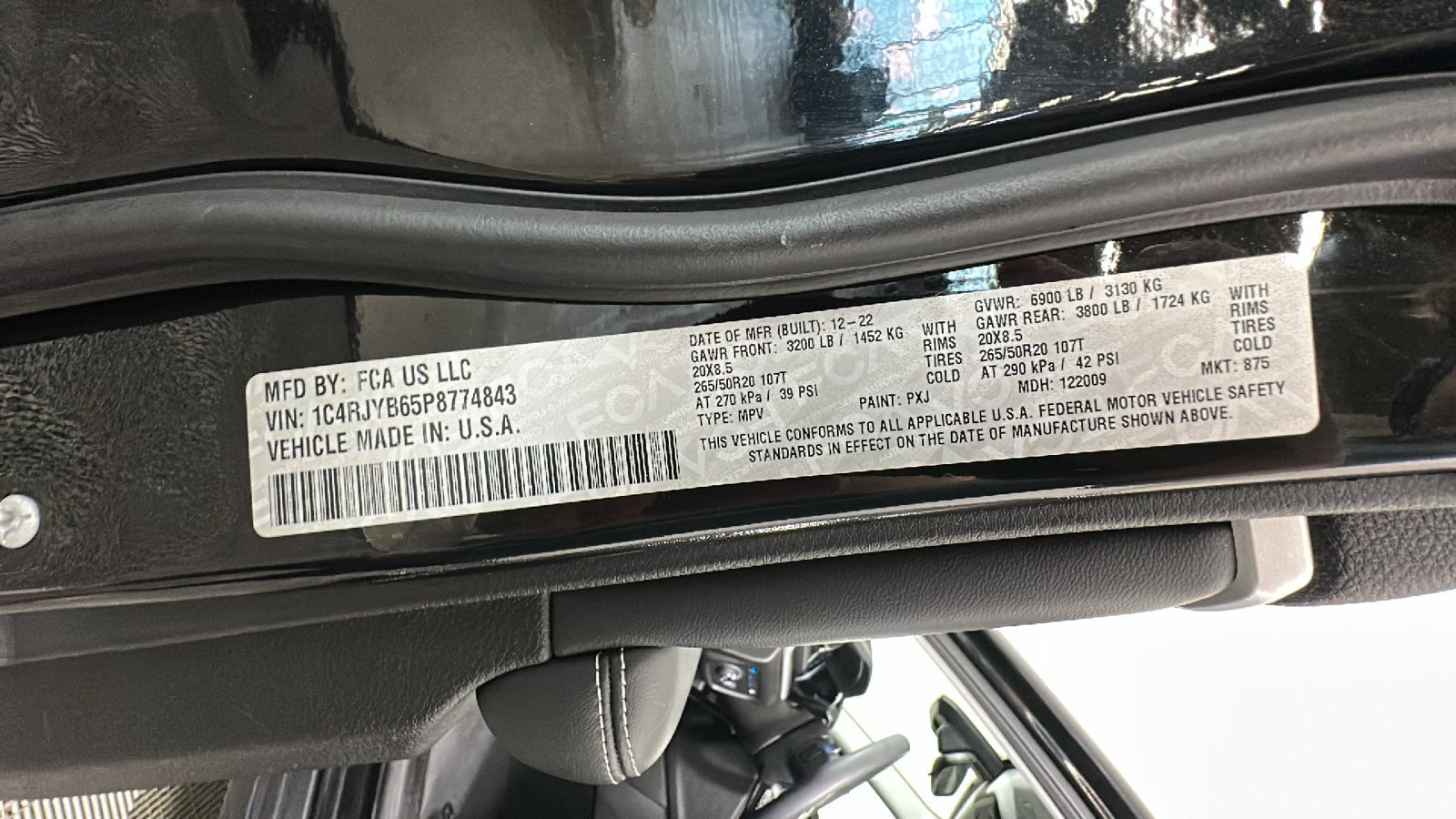 Used 2023 Jeep Grand Cherokee 4WD 4xe image 12