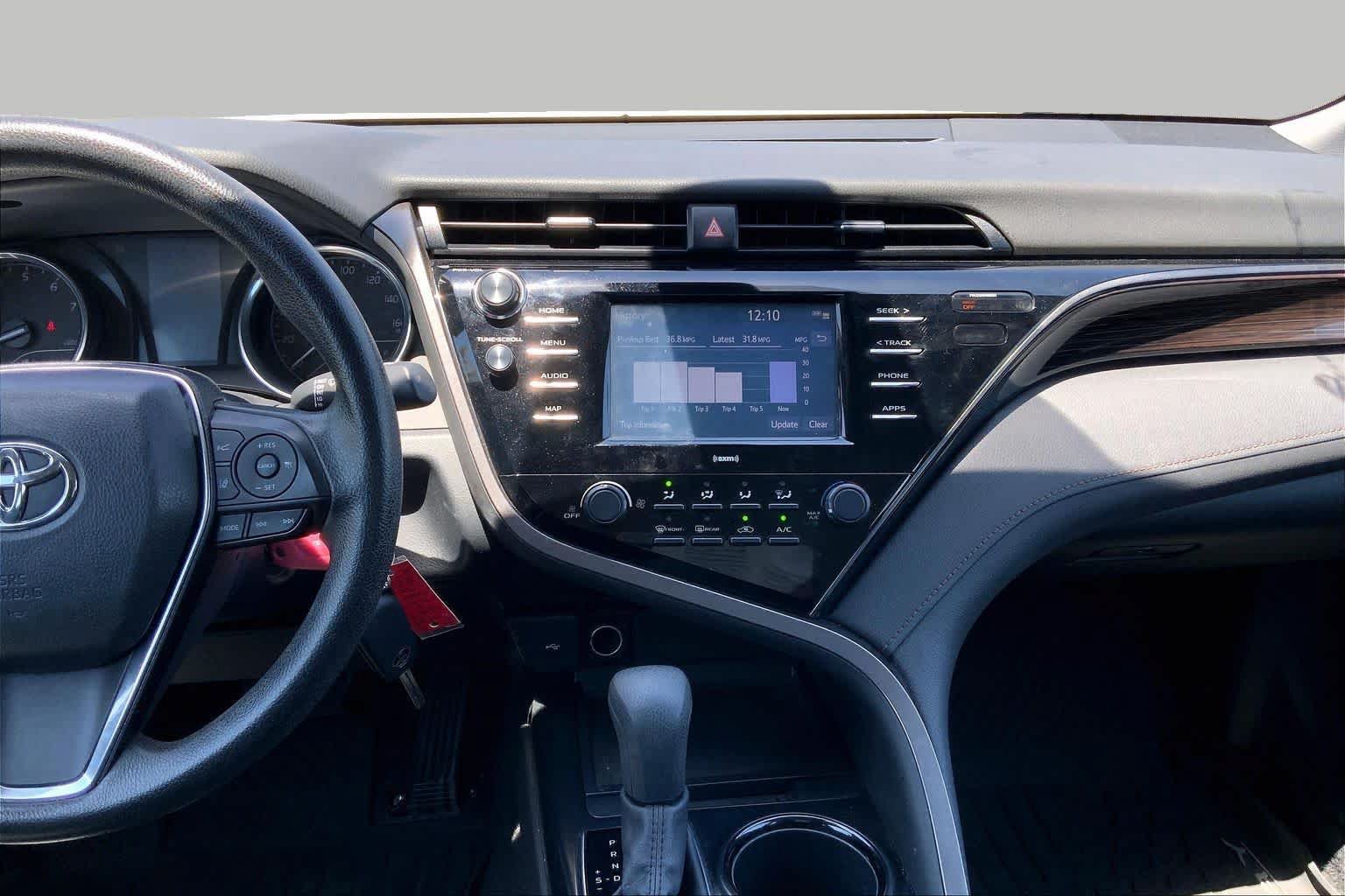 Used 2020 Toyota Camry LE FWD image 6