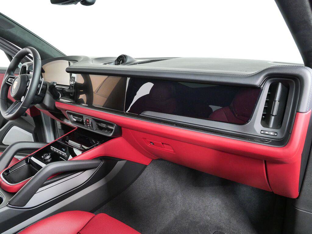 New 2026 Porsche Cayenne GTS AWD/4WD image 26