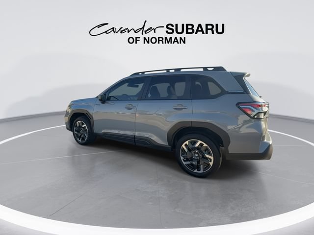 Used 2025 Subaru Forester Premium AWD/4WD image 7