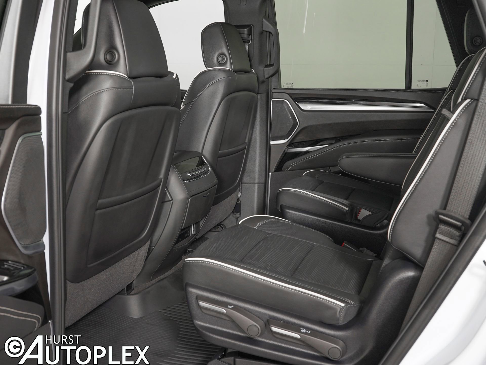 Used 2026 Cadillac Escalade Sport w/ Touring Package image 15