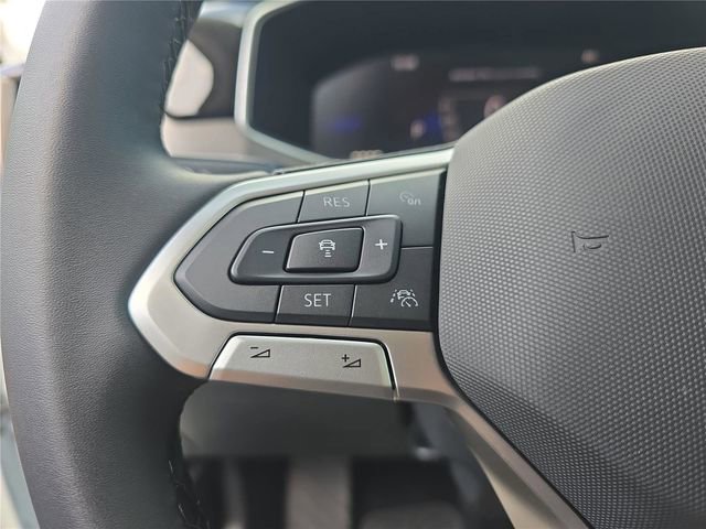 New 2026 Volkswagen Taos SE FWD image 24