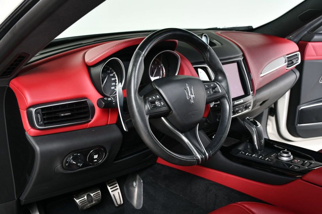 Used 2020 Maserati Levante GranSport image 27