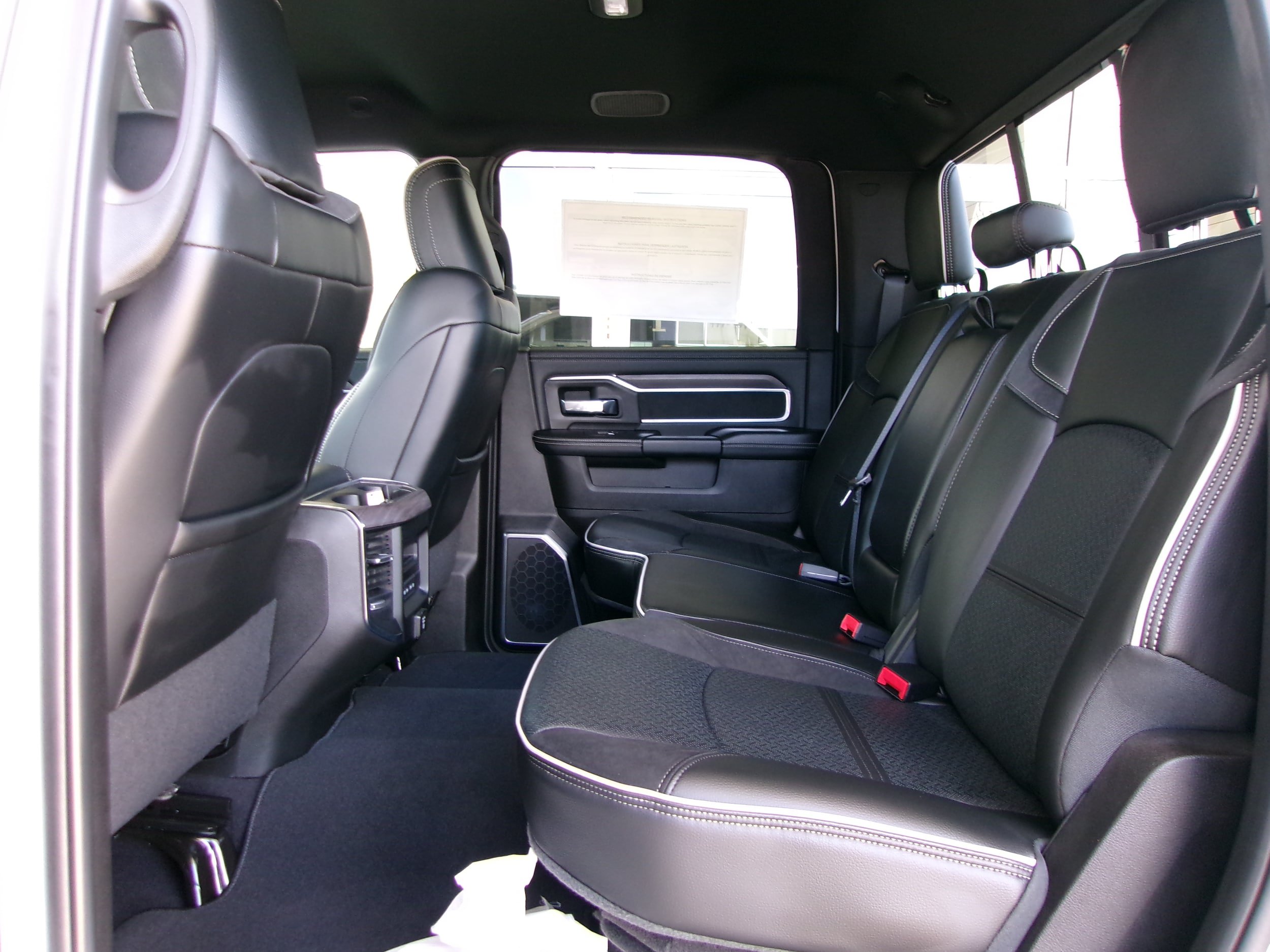 New 2026 RAM 3500 Laramie AWD/4WD image 16