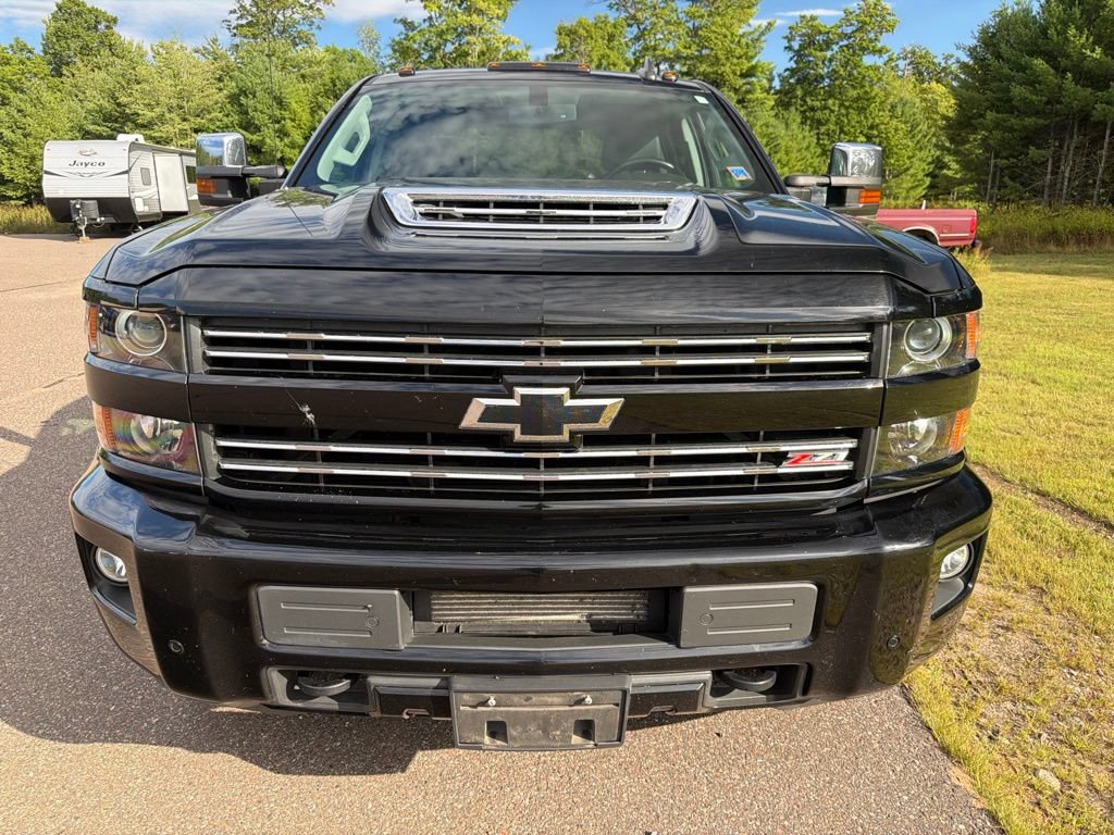 Used 2019 Chevrolet Silverado 2500 LTZ w/ Duramax Plus Package AWD/4WD image 3