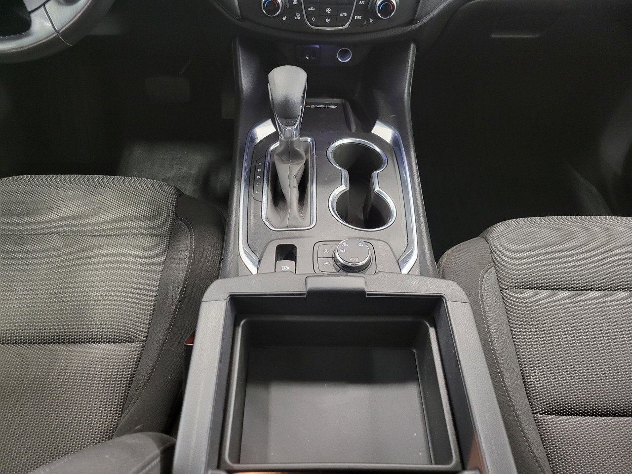 Used 2022 Chevrolet Traverse LT AWD/4WD image 18