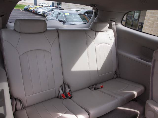 Used 2011 Buick Enclave CXL w/ Trailering Provision Package FWD image 8