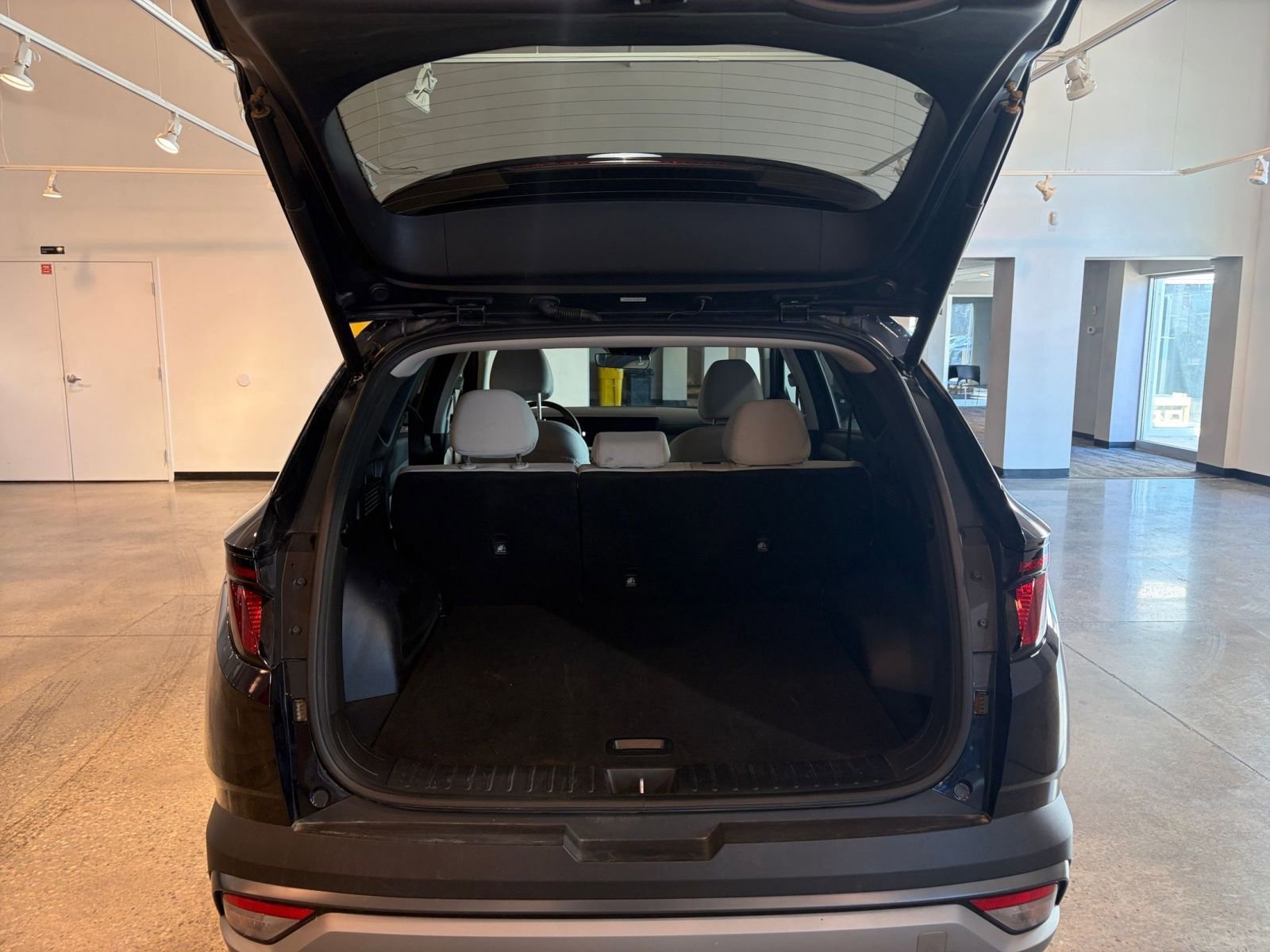 Used 2025 Hyundai Tucson Blue image 31