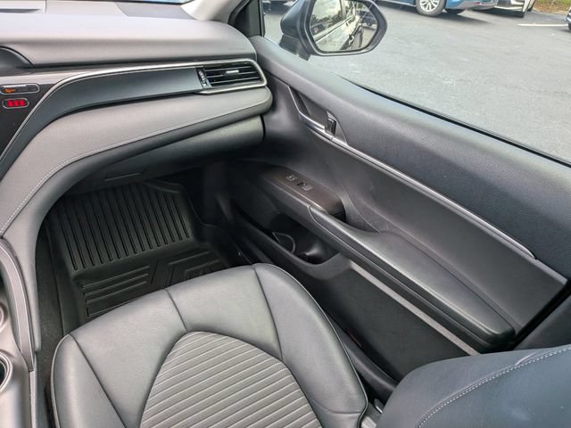 Used 2023 Toyota Camry SE w/ Convenience Package FWD image 15