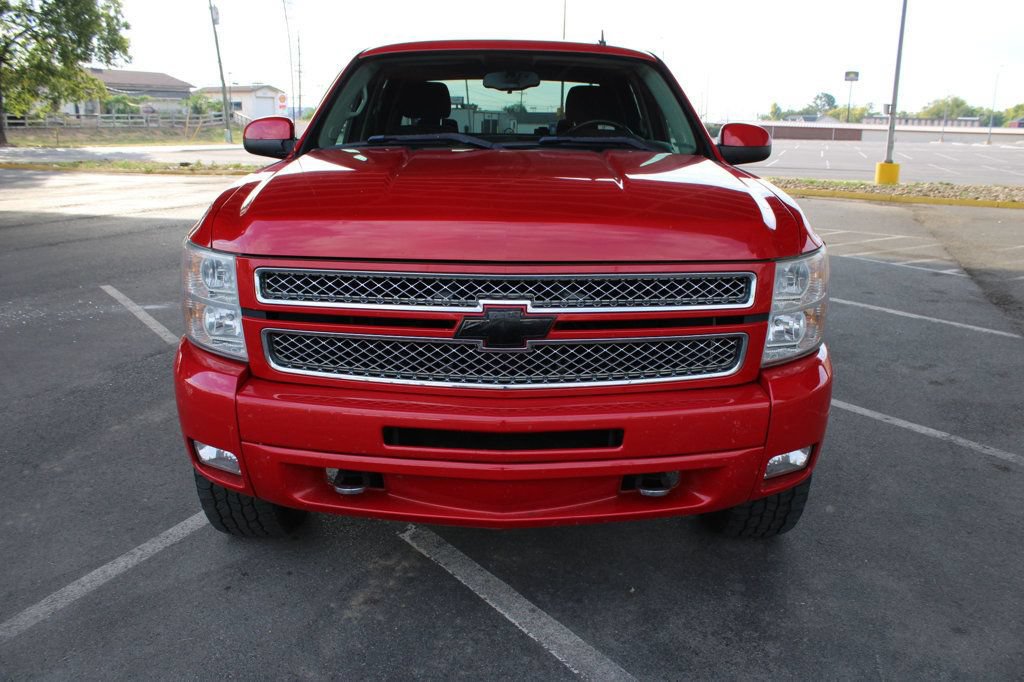 Used 2013 Chevrolet Silverado 1500 LT w/ All-Star Edition AWD/4WD image 3