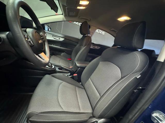 Used 2022 Kia Forte LXS image 9