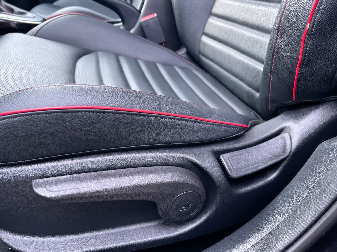 Certified 2022 Kia Forte GT FWD image 12