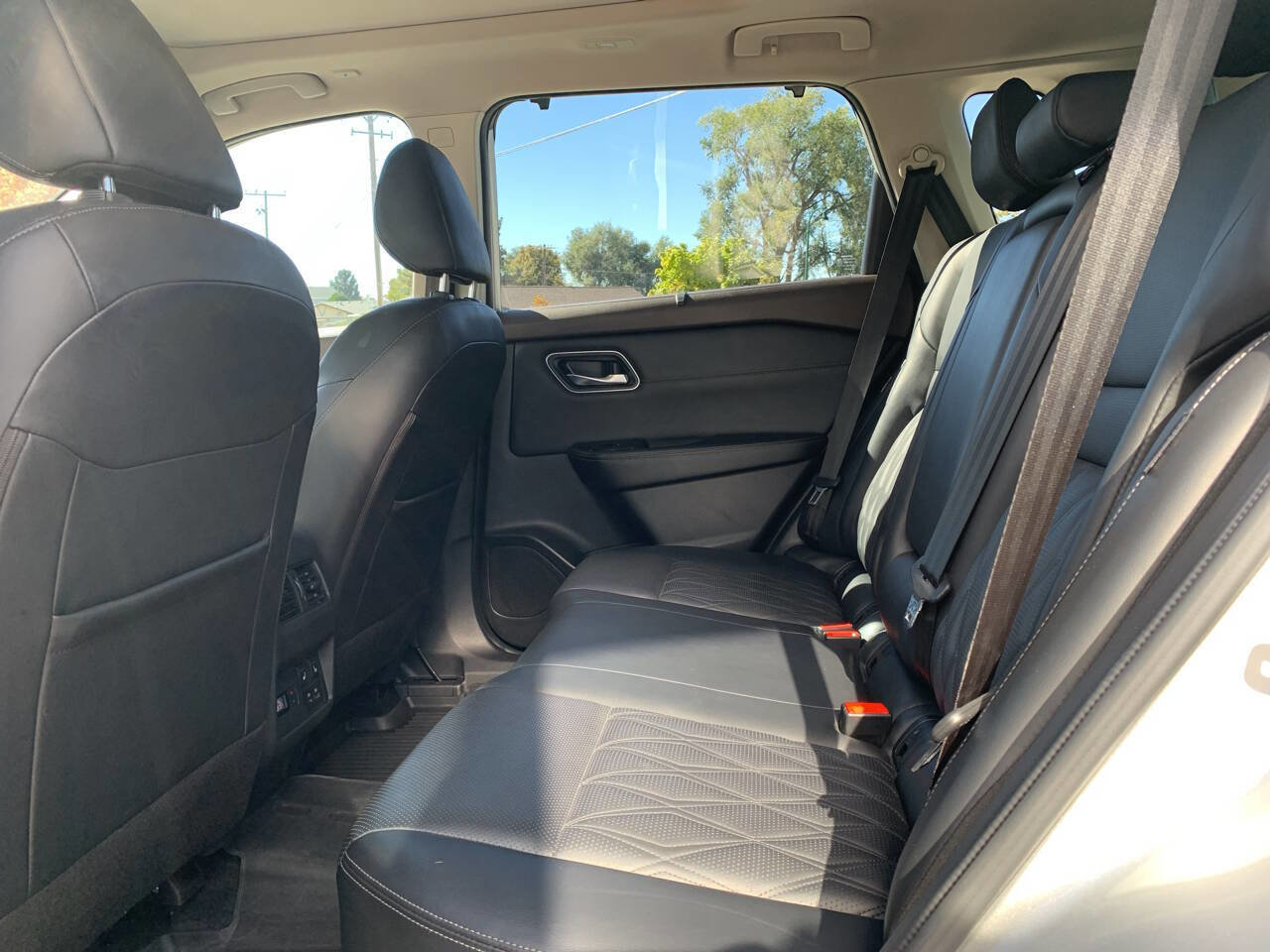 Used 2023 Nissan Rogue Platinum w/ Platinum Premium Package image 10