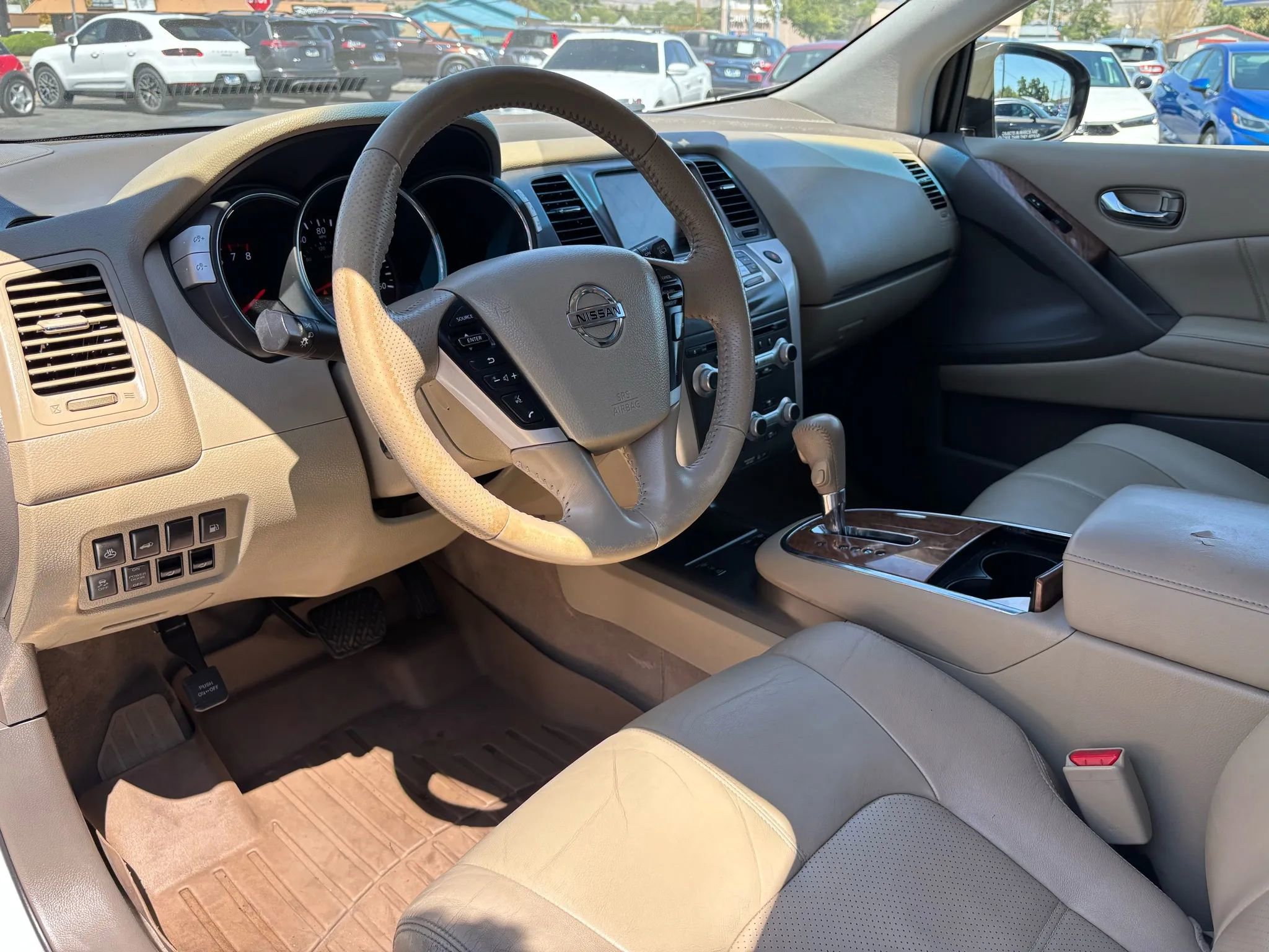 Used 2011 Nissan Murano LE w/ Navigation Pkg image 6