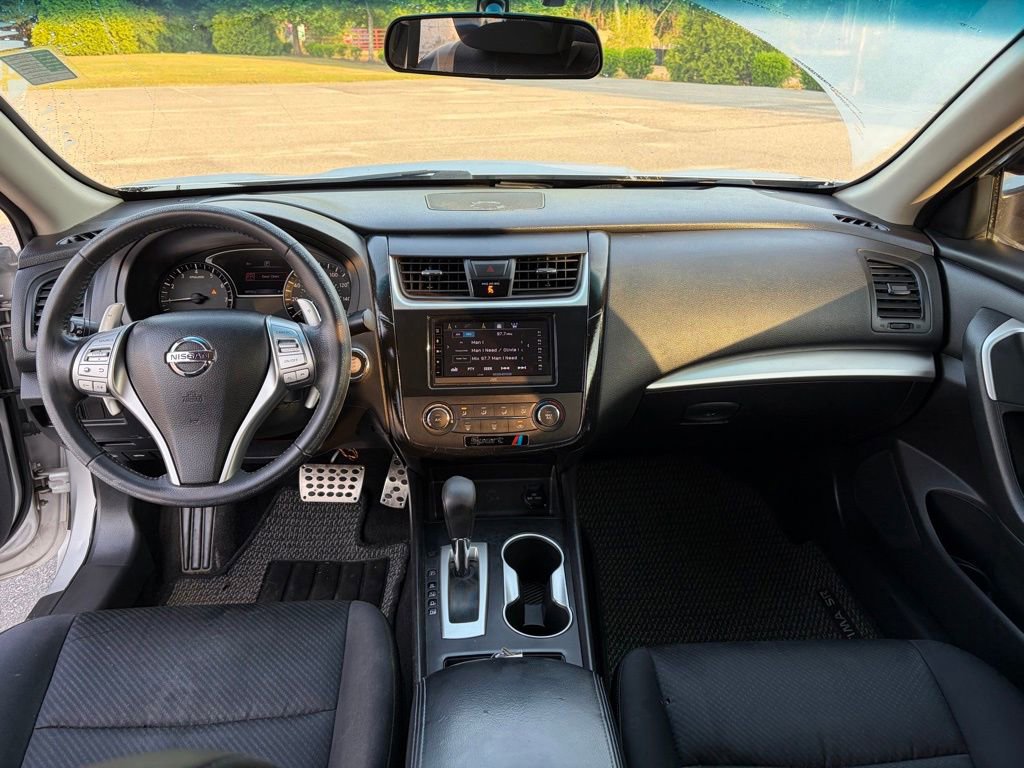 Used 2016 Nissan Altima 2.5 SR FWD image 25