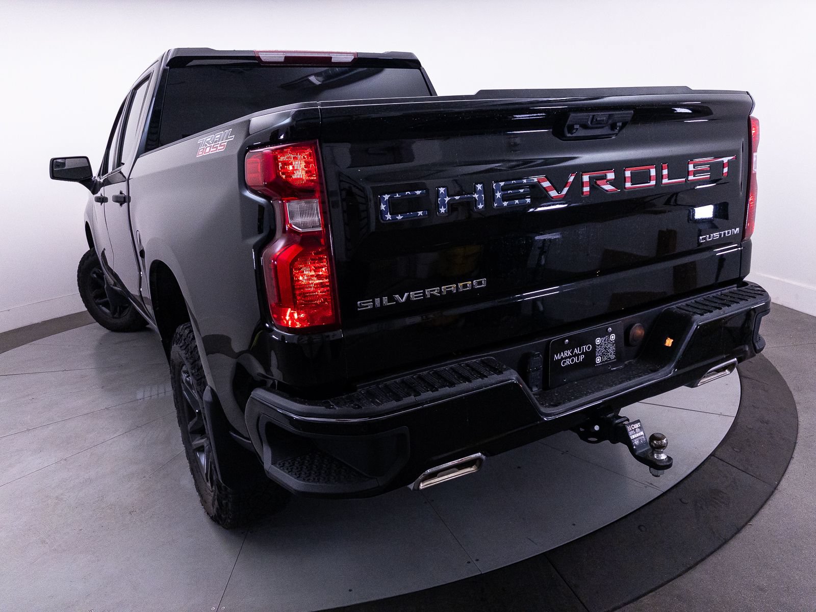 Used 2024 Chevrolet Silverado 1500 Custom Trail Boss AWD/4WD image 8