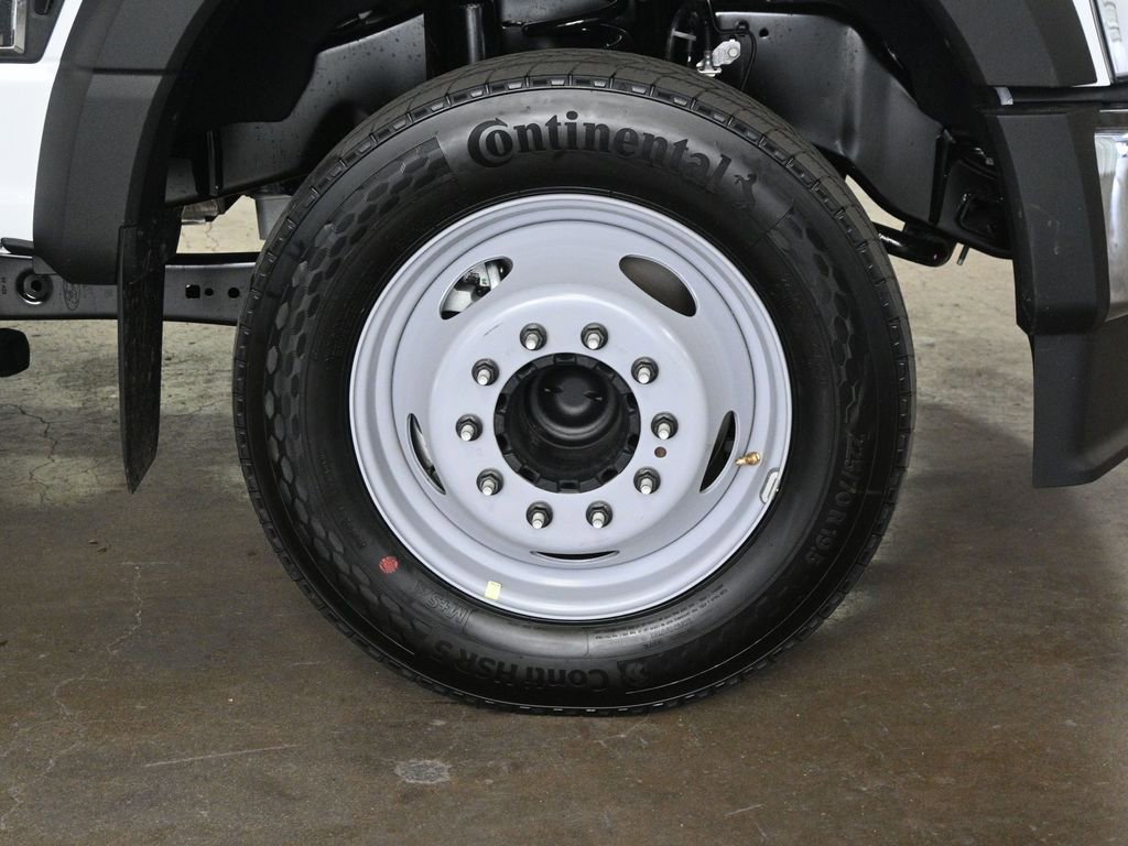 New 2026 Ford F550 2WD Crew Cab Super Duty image 29