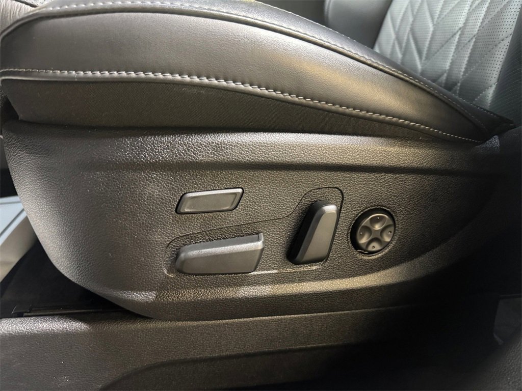 Used 2025 Kia Telluride SX Prestige X-Line image 13