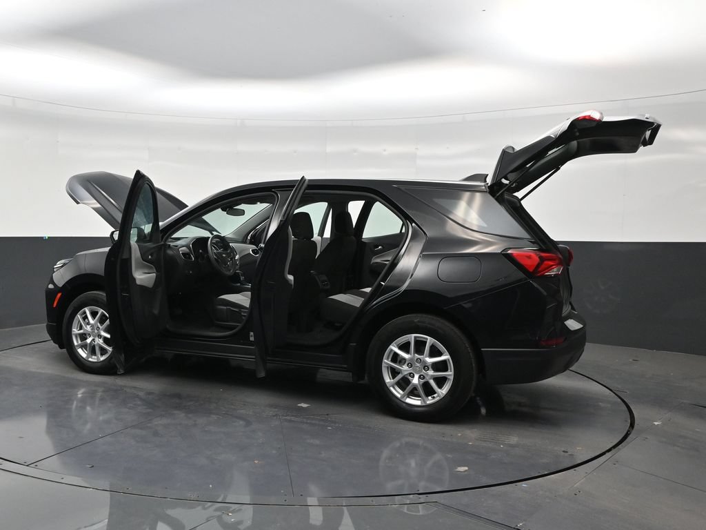 Used 2024 Chevrolet Equinox LS FWD image 31