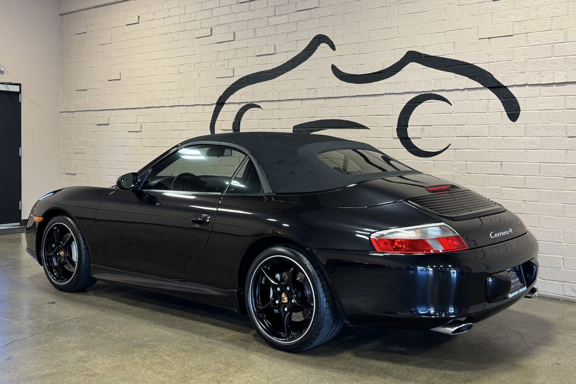 Used 2003 Porsche 911 Carrera 4 AWD/4WD image 11