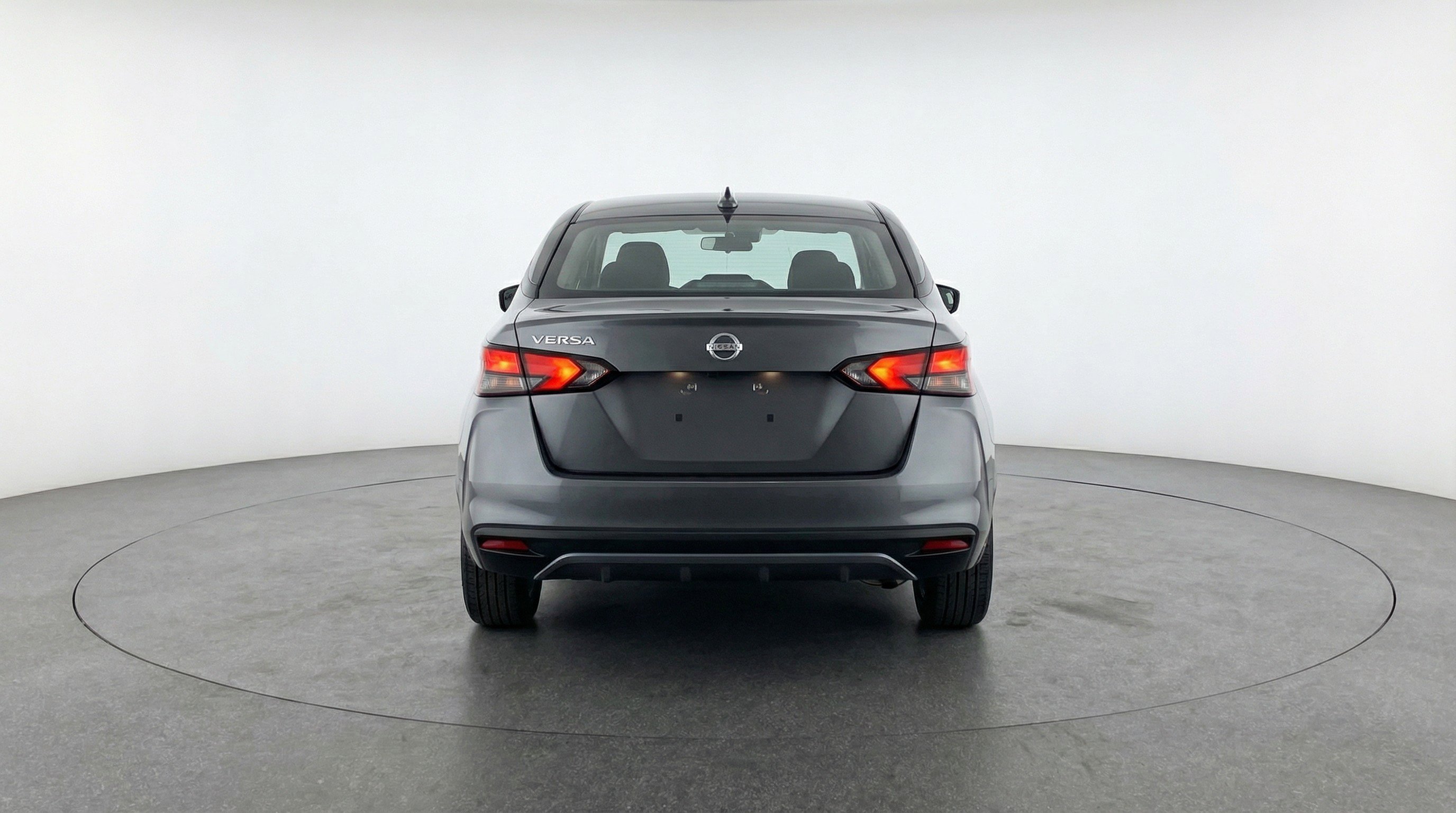 Used 2025 Nissan Versa SV image 7