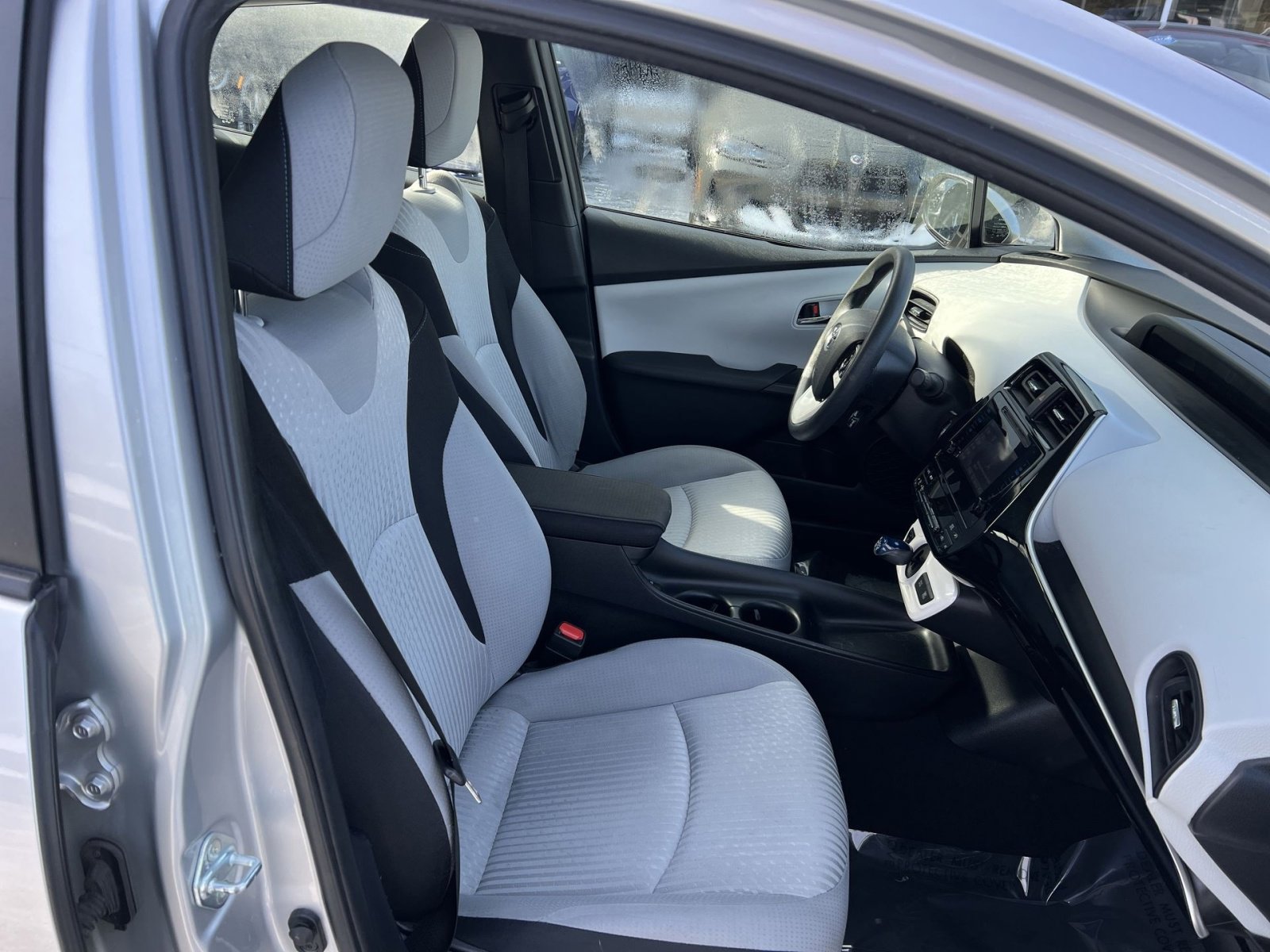 Used 2017 Toyota Prius Two image 24