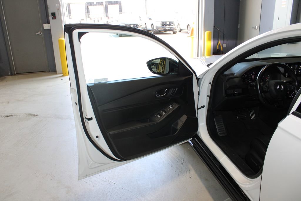 Used 2023 Honda Accord Sport image 7