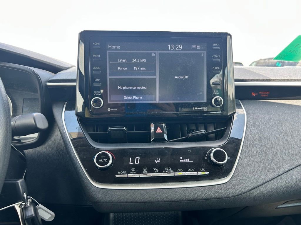 Used 2022 Toyota Corolla LE FWD image 24