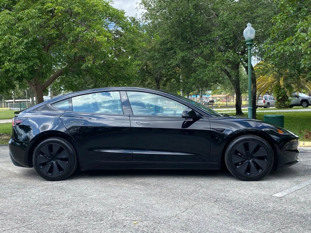 Used 2024 Tesla Model 3 Standard Range RWD image 11