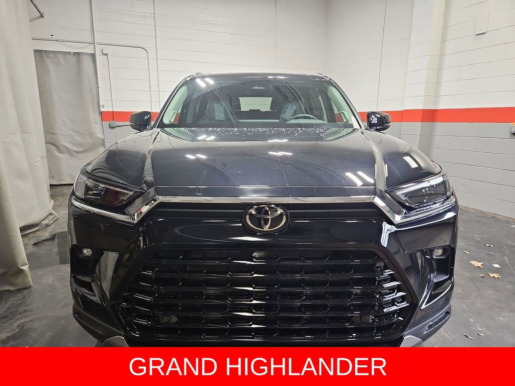 New 2026 Toyota Grand Highlander AWD image 2