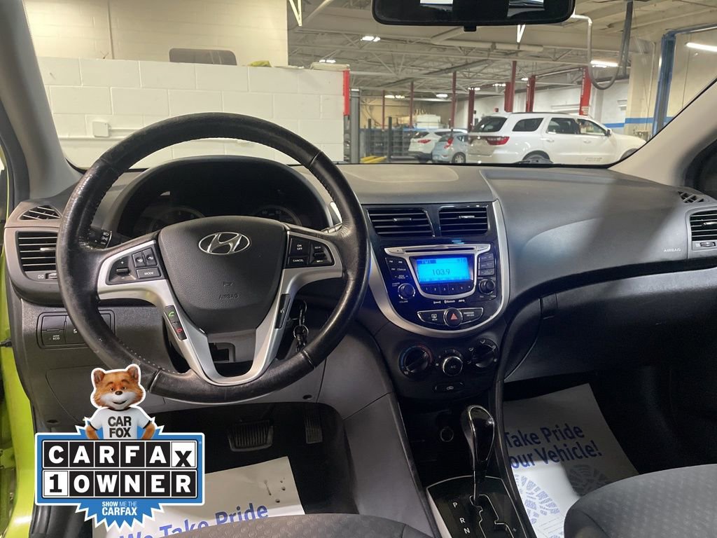 Used 2012 Hyundai Accent SE image 17