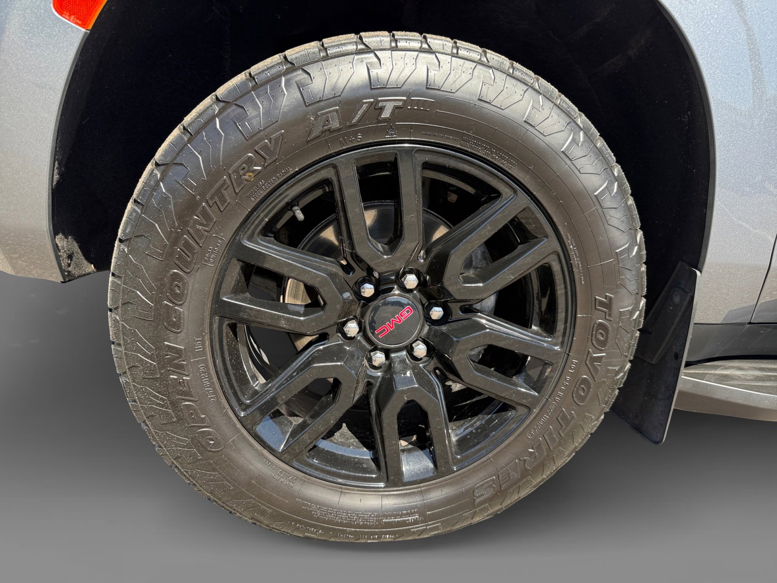 Used 2022 GMC Yukon XL AT4 w/ Max Trailering Package AWD/4WD image 9