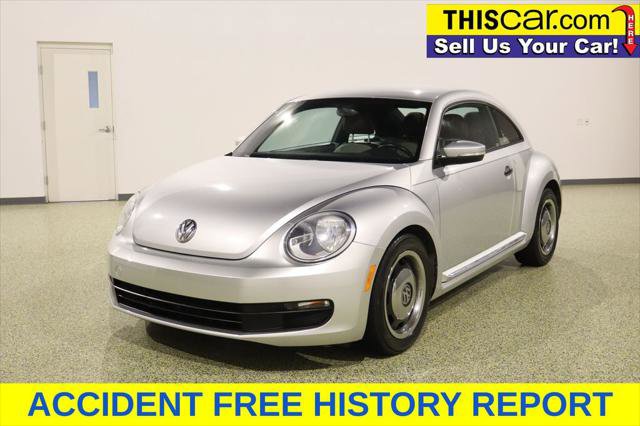 Used 2015 Volkswagen Beetle 1.8T Classic FWD image 4