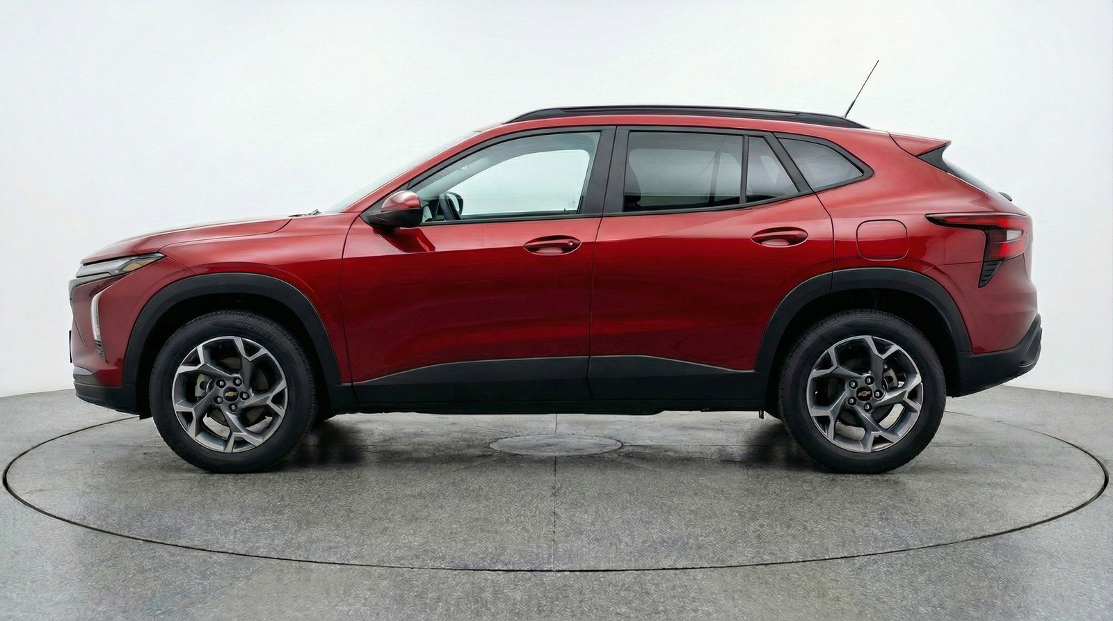 Used 2025 Chevrolet Trax LT image 5