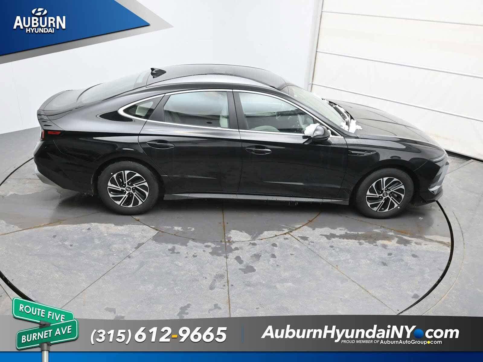 New 2026 Hyundai Sonata Blue FWD image 27