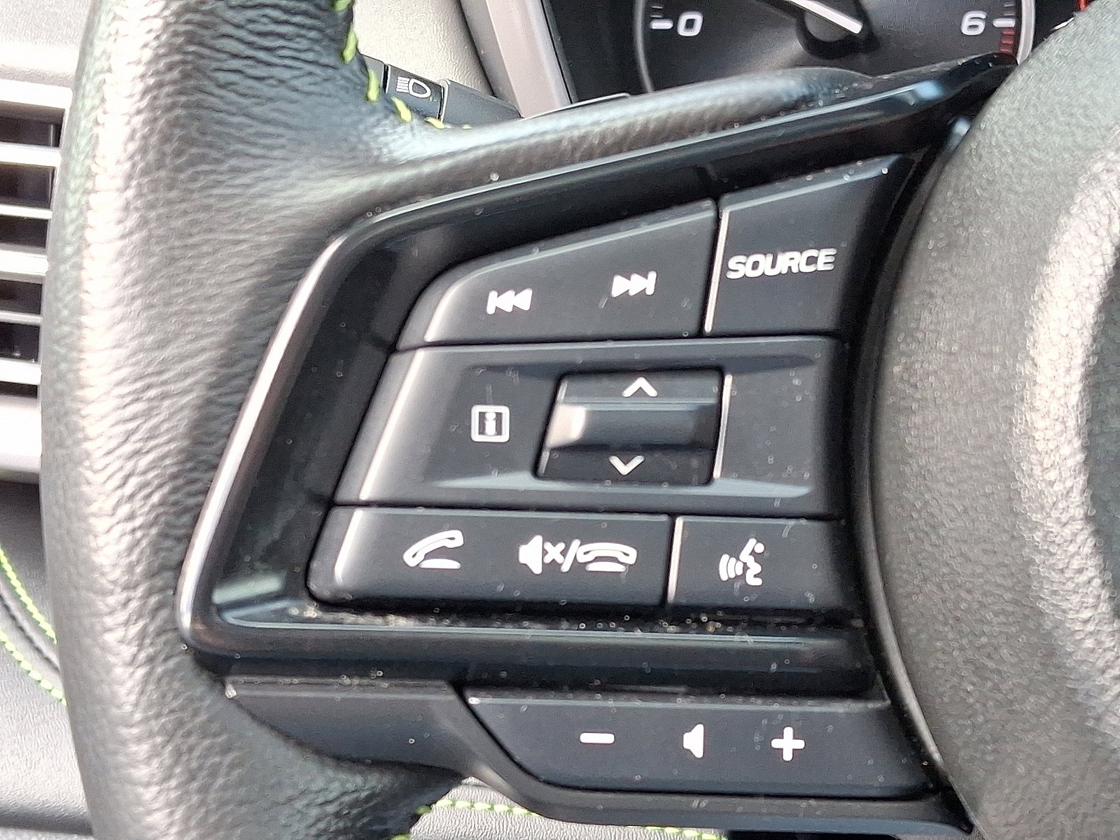 Certified 2025 Subaru Outback Onyx Edition image 24