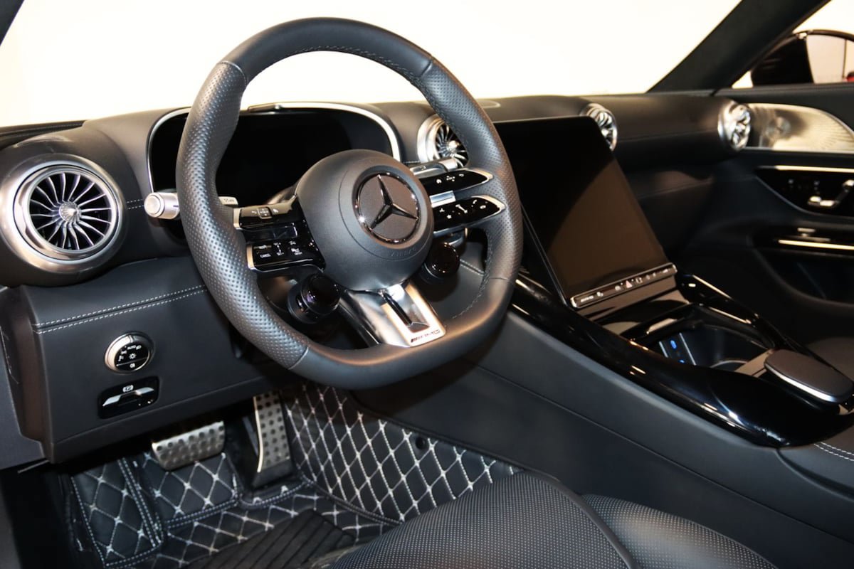 Used 2025 Mercedes-Benz AMG GT 63 image 51