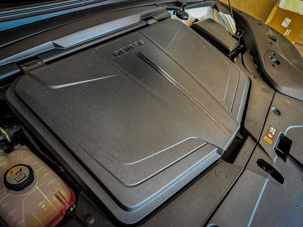 Used 2023 Genesis GV60 Performance image 32