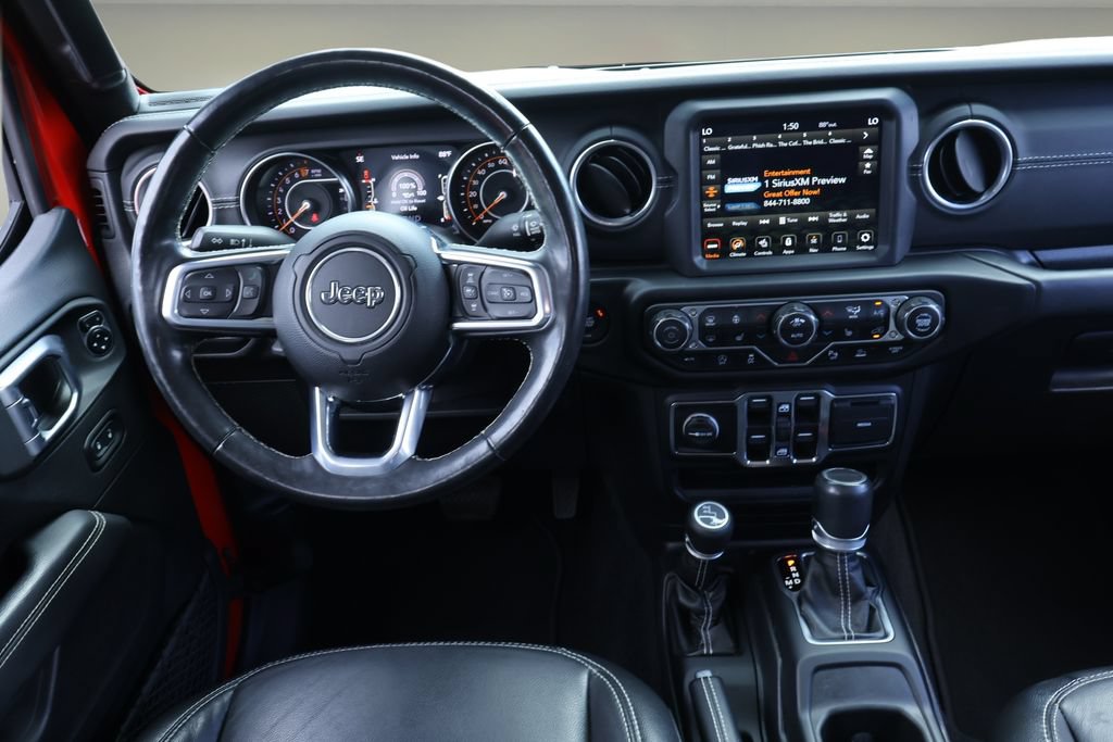 Used 2020 Jeep Gladiator Overland AWD/4WD image 14