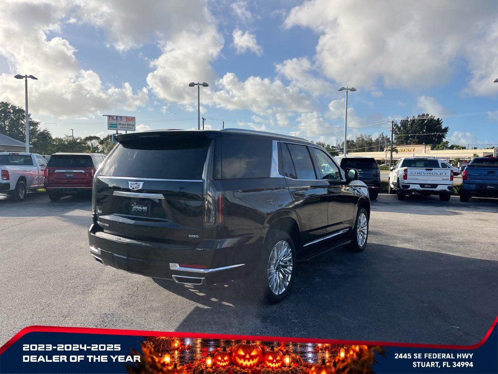 Used 2025 Cadillac Escalade Premium Luxury AWD/4WD image 5
