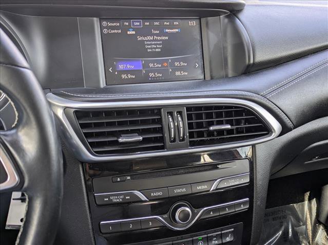 Used 2017 INFINITI QX30 Premium w/ Navigation Package image 15