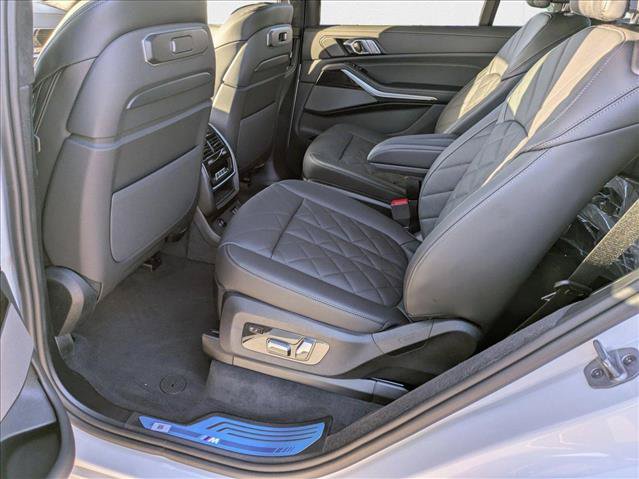 Used 2026 BMW X7 xDrive40i w/ M Sport Package AWD/4WD image 16