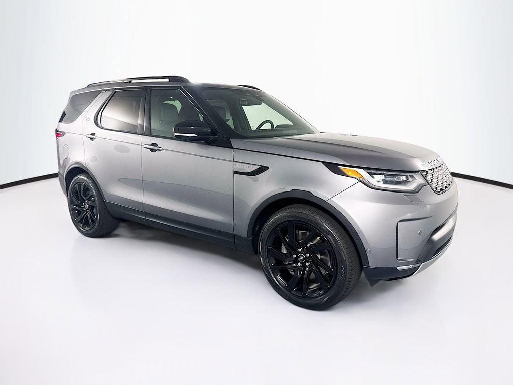 New 2025 Land Rover Discovery S image 3