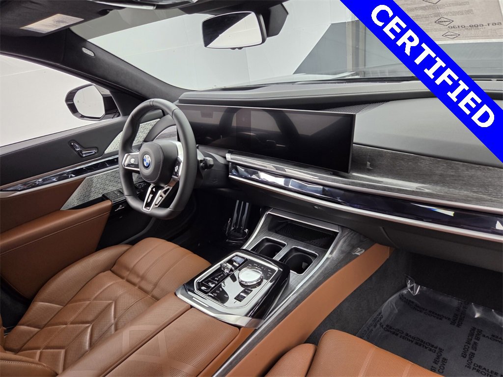 Used 2024 BMW 760i xDrive w/ Executive Package image 21