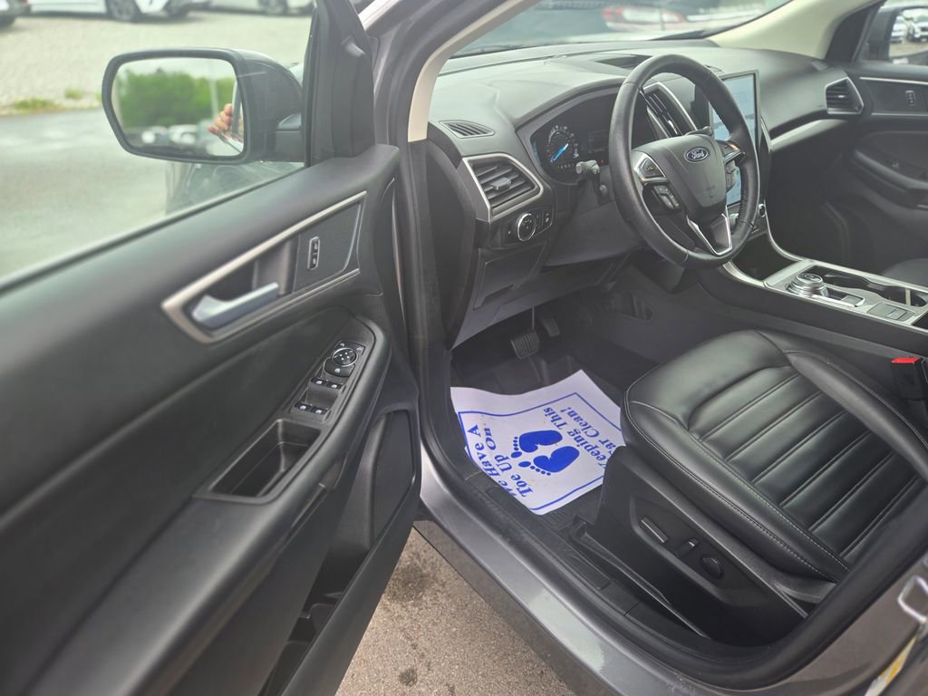 Used 2024 Ford Edge SEL w/ Convenience Package AWD/4WD image 6