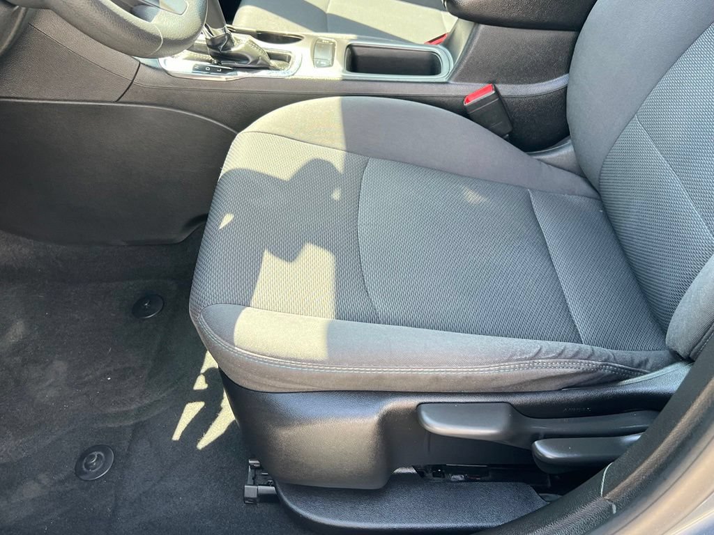 Certified 2019 Chevrolet Cruze LT FWD image 28